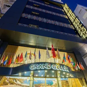 Grand Gulluk & Center أنطاليا